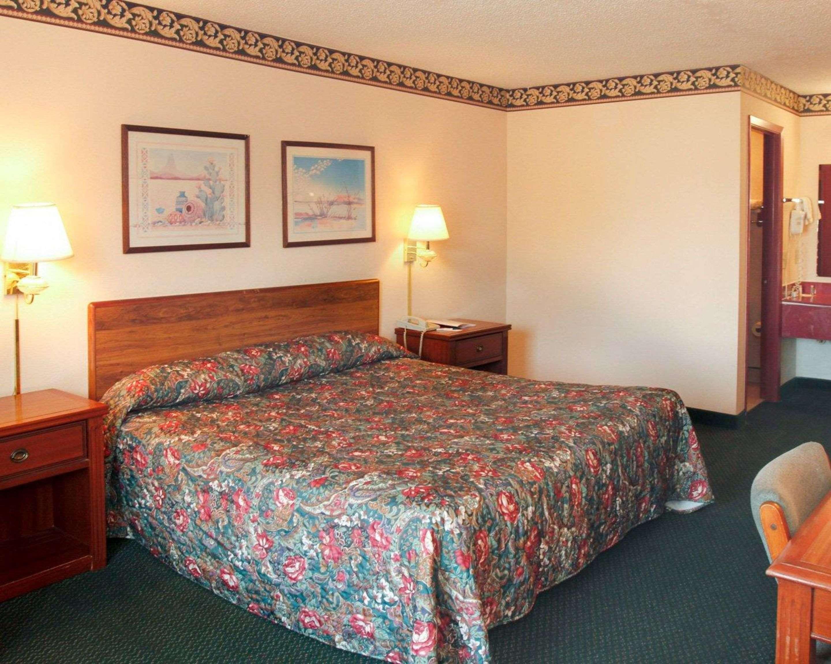 Rodeway Inn Грінвуд Номер фото