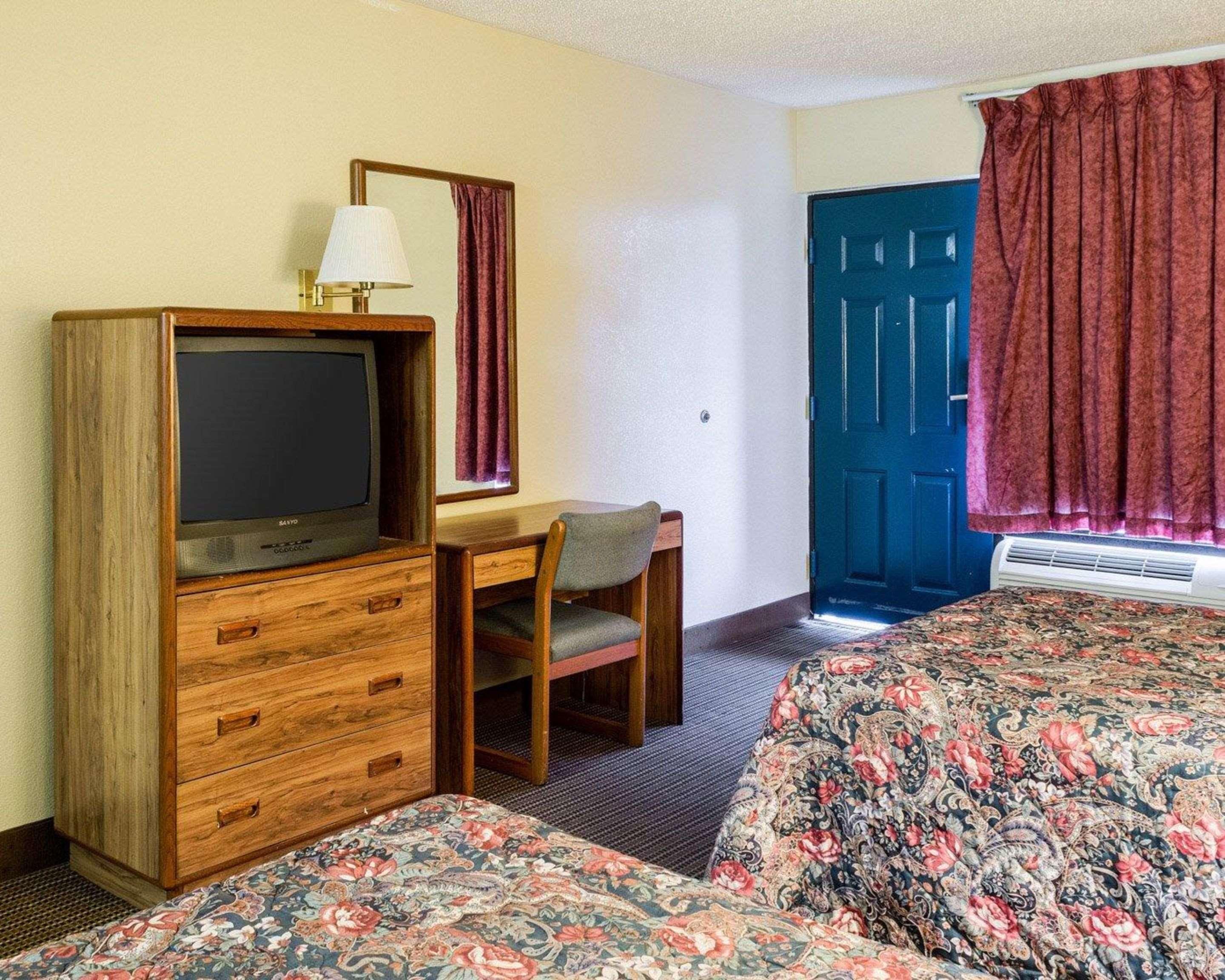 Rodeway Inn Грінвуд Екстер'єр фото